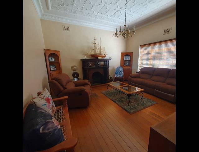 3 BEDROOM FREEHOLD FOR SALE IN KLIPPOORTJE